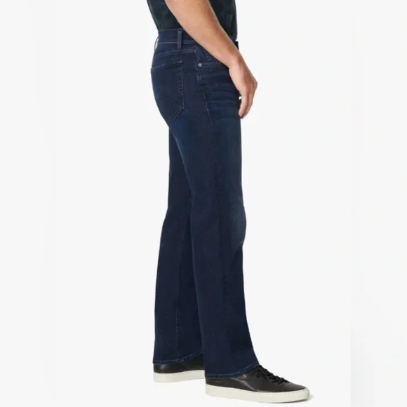 New! Joe’s The Classic Straight Leg Jean in Lorenzo Wash - Kinetic - 31/33 - Picture 3 of 9